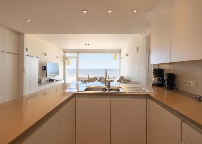 Bel Air - Luxury 2-bedroom With Sea View & Jacuzzi T48 *