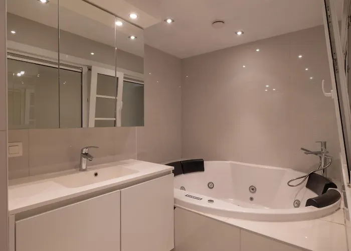 公寓 Bel Air - Luxury 2-bedroom With Sea View & Jacuzzi T48