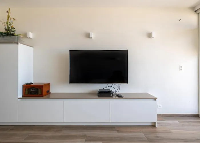 Bel Air - Luxury 2-bedroom With Sea View & Jacuzzi T48 * 奥斯滕德